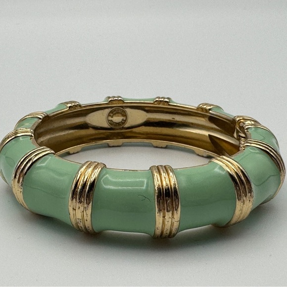 J.Crew Green Enamel Bamboo Bangle Bracelet Gold Tone 6.5” - Picture 3 of 7